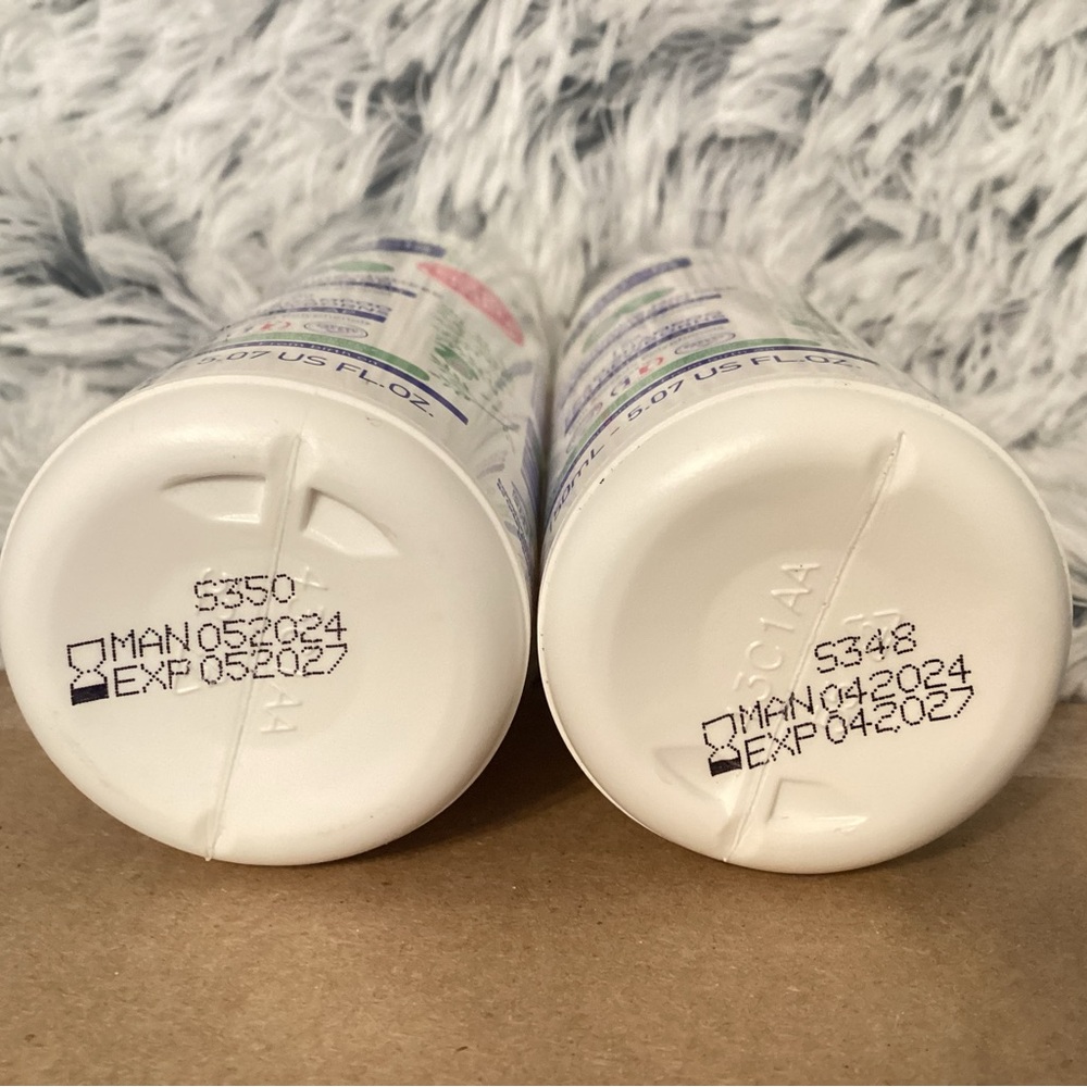 Mustela Cradle Cap Cleanse 2 Piece Bundle - Picture 2 of 3
